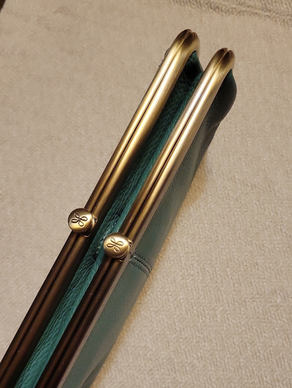 HOBO Lauren Dusty Teal/Mint Green Leather Frame Clutch Wallet - Picture 3 of 15